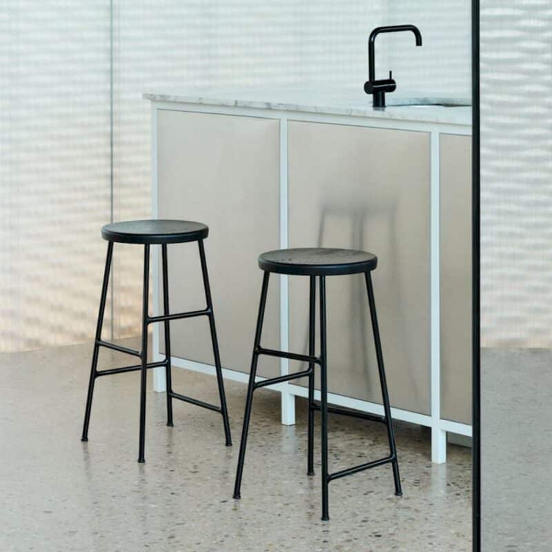 Barski stolac Cornet u interijeru, proizvođač HAY