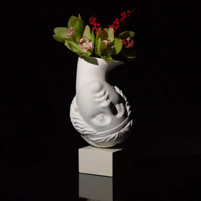 Porculanska vaza Amor Volat